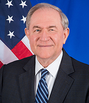 James S. Gilmore III headshot